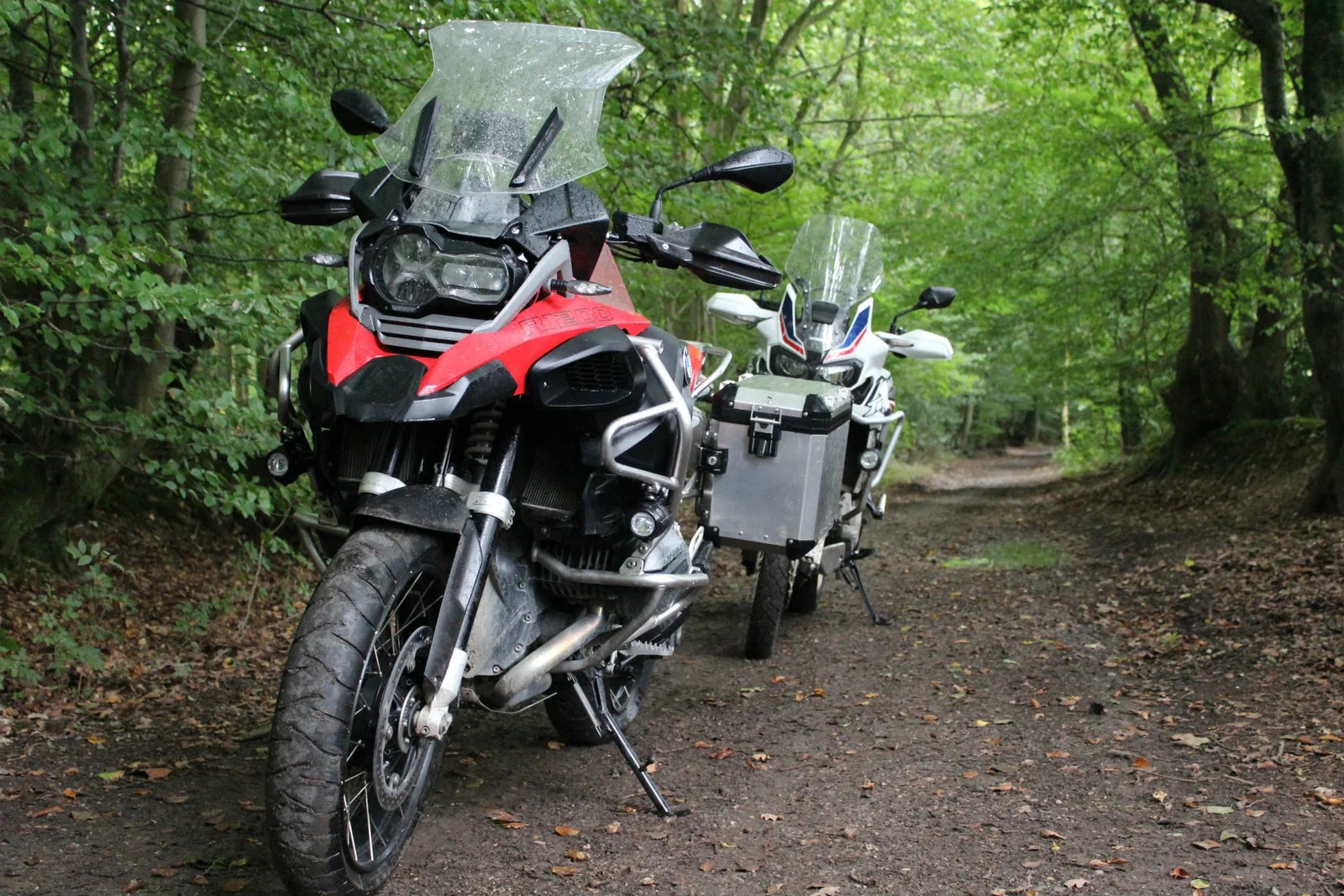 Honda africa twin vs bmw r1200gs adventure video review